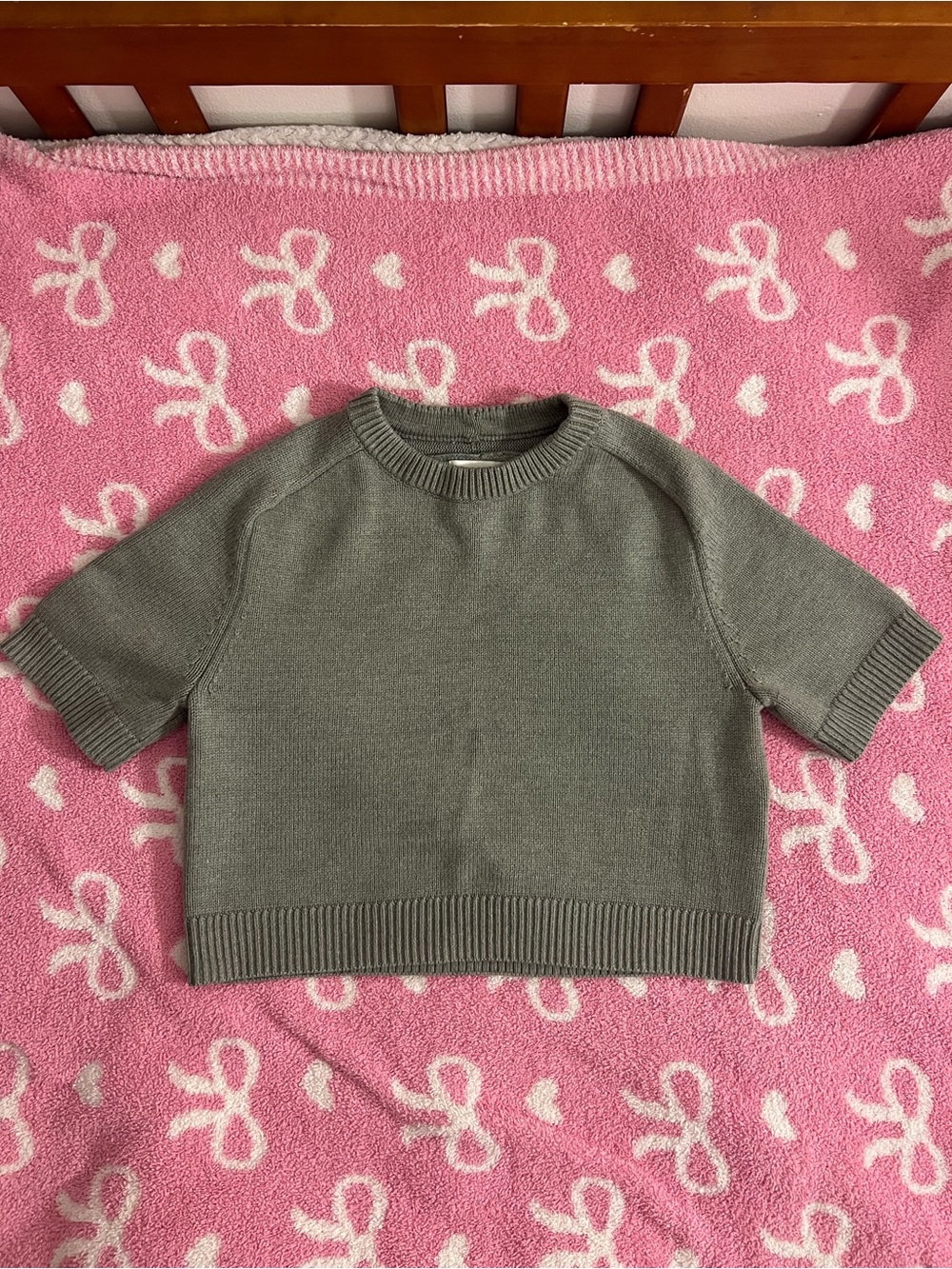Abercrombie short sleeve sweater